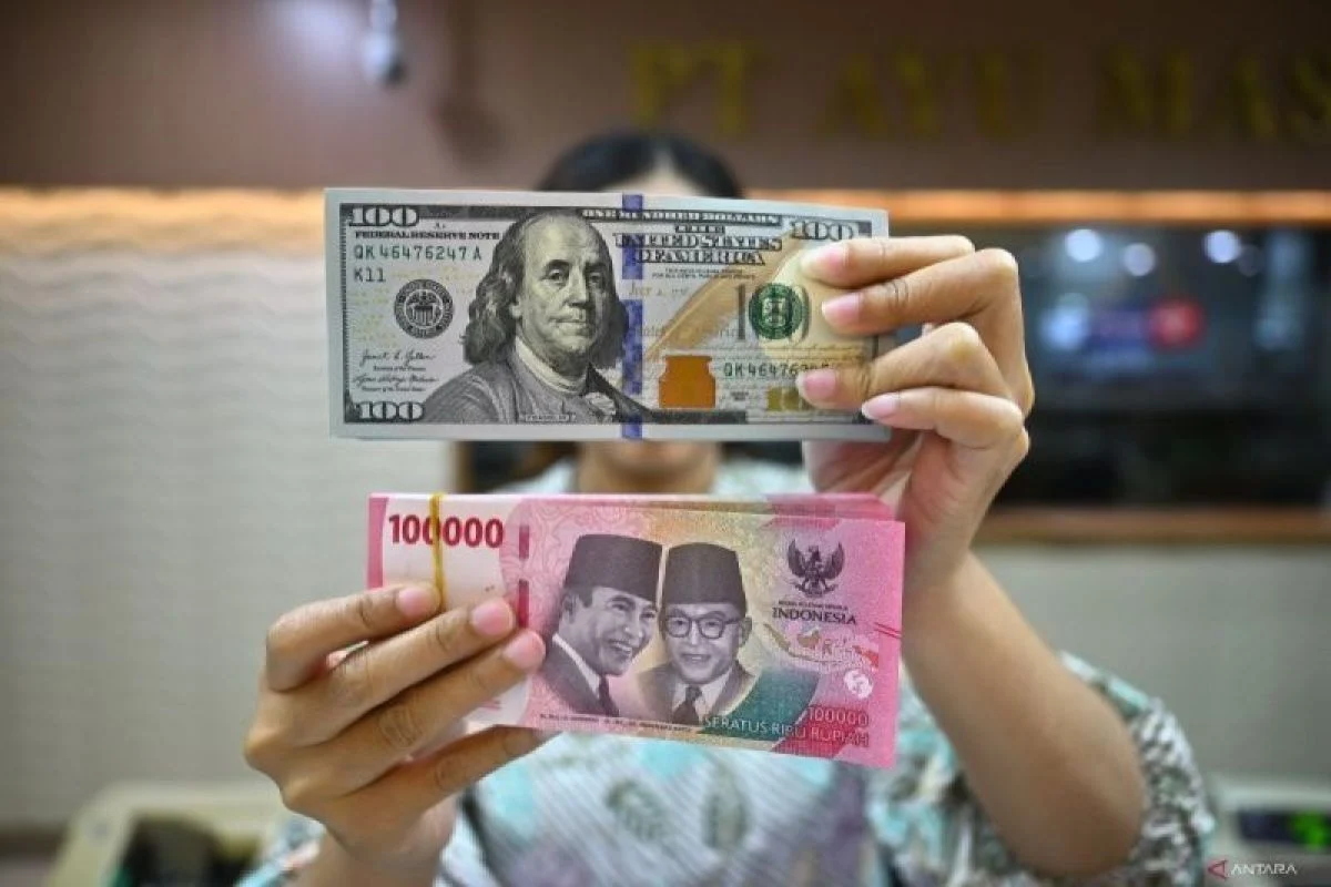Prabowo Tetapkan Rupiah Rp16.800-17.500 per Dolar AS untuk RAPBN 2027