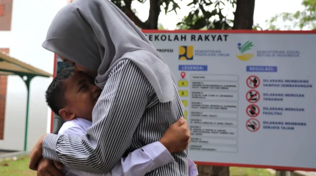 Sekolah Rakyat Trenggalek: Tempat Gadis Kembar Menjadi Optimistis Meraih Cita-Cita Sekolah Rakyat Trenggalek: Tempat Gadis Kembar Menjadi Optimistis Meraih Cita-Cita