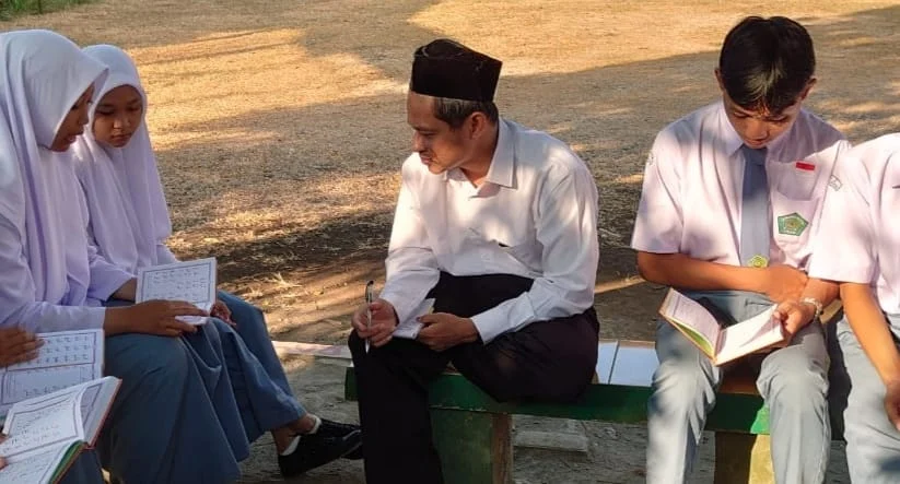 Tunjangan Guru Pesantren Cair: 267 Pendidik Non‑ASN Terima, Dampak Besar Bagi Pesantren