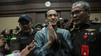 Tuntutan 18 Tahun untuk Nadiem: Proses Persidangan yang Panjang dan Komprehensif Tuntutan 18 Tahun untuk Nadiem: Proses Persidangan yang Panjang dan Komprehensif
