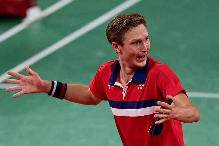 Viktor Axelsen: Dari Bulu Tangkis ke Keluarga dan Bisnis