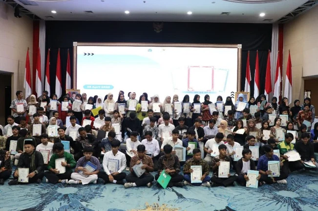Wagub Rano Dorong Pemutihan Ijazah Gratis, Pastikan Tak Ada Anak Tinggal Sekolah di DKI Jakarta