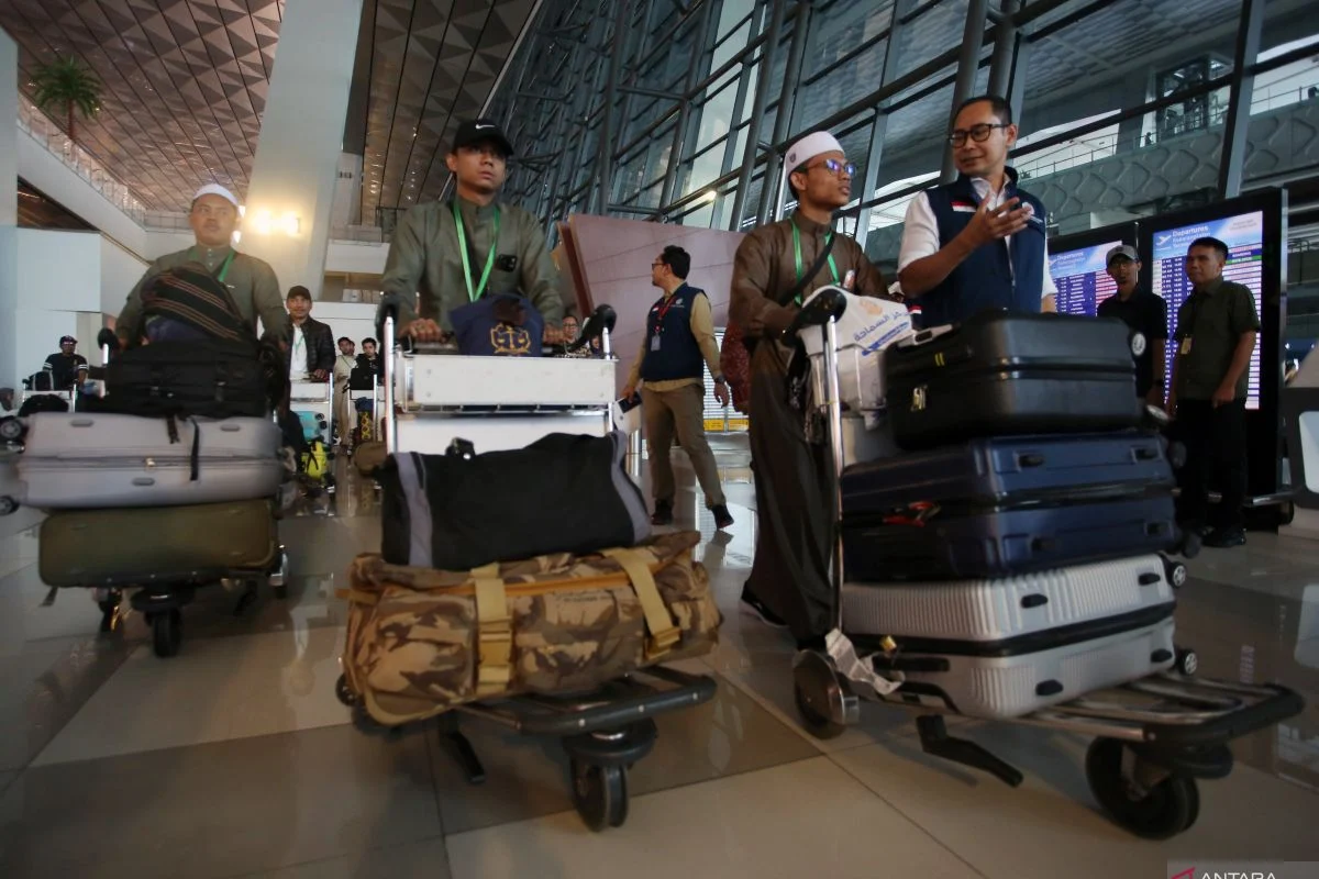 10 Warga Negara Indonesia Diamankan BNN di Bandara Soetta Setelah Kembali dari Bangkok