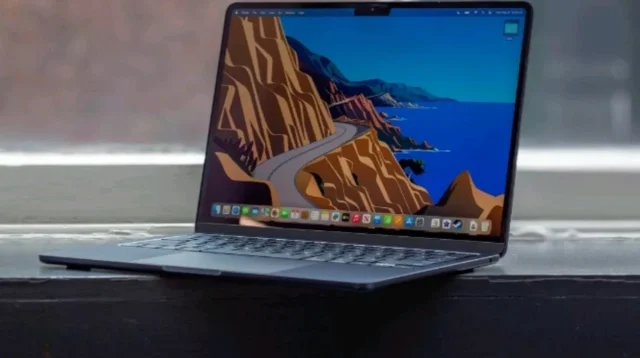 Apple Siap Luncurkan MacBook Ultra dengan Layar Sentuh pada September