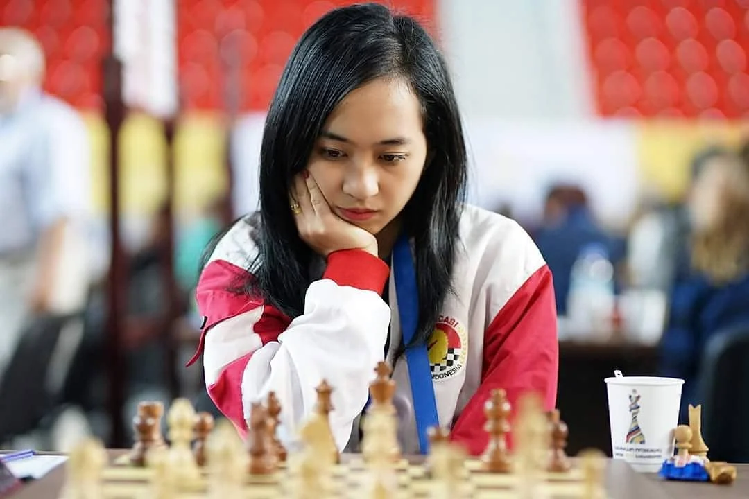 Chelsie Monica Mengalahkan Magnus Carlsen: Langkah Rahasia di Balik Kejutan Catur