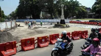 Demo Mahasiswa di Jalan Jenderal Sudirman: Penutupan Total dan Dampaknya Demo Mahasiswa di Jalan Jenderal Sudirman: Penutupan Total dan Dampaknya