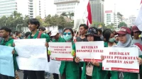 Demo Mahasiswa Kepung Bundaran HI: Tuntutan Reformasi dan Perubahan