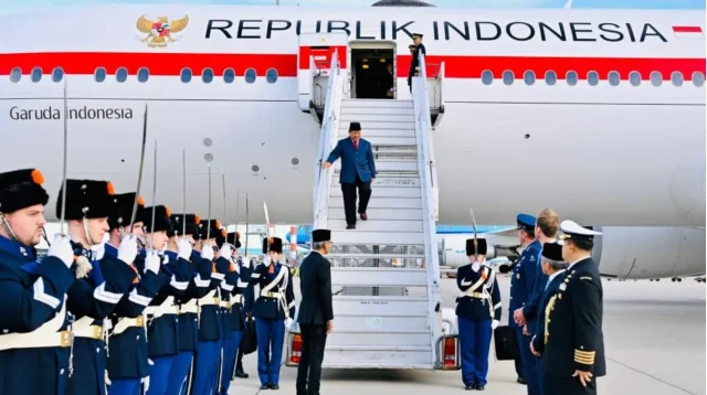 Diplomasi Prabowo: Kunjungan Luar Negeri yang Berfokus pada Hasil Diplomasi Prabowo: Kunjungan Luar Negeri yang Berfokus pada Hasil
