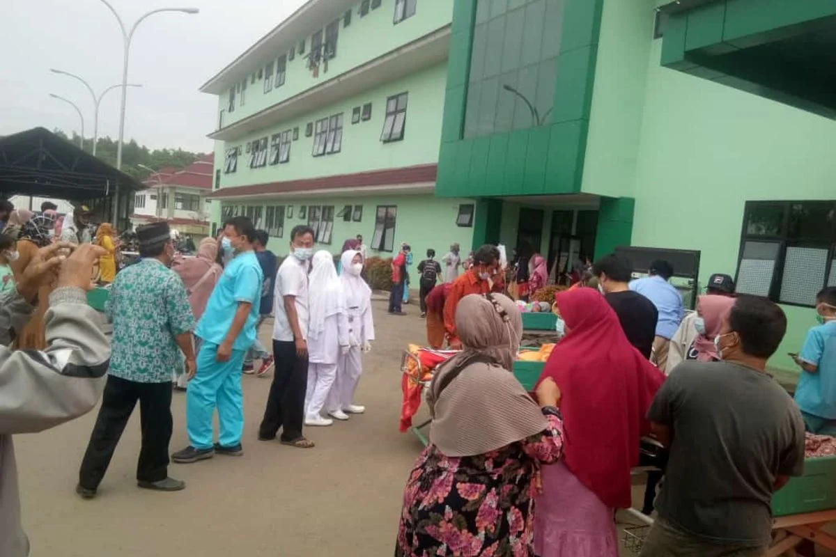 Gempa Magnitudo 6.7 Guncang Palu: Pasien Rumah Sakit Dievakuasi