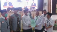 Gubernur Sulsel Sambut 392 Jemaah Haji: Harus Jadi Teladan di Masyarakat