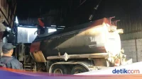 Haykal Kamil Mengalami Kemalingan di Bandar Lampung, Tangki Truk Solarnya Dikuras Habis Haykal Kamil Mengalami Kemalingan di Bandar Lampung, Tangki Truk Solarnya Dikuras Habis