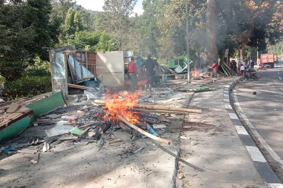 Janji KDM untuk Membantu Pedagang Puncak yang Terdampak Penertiban