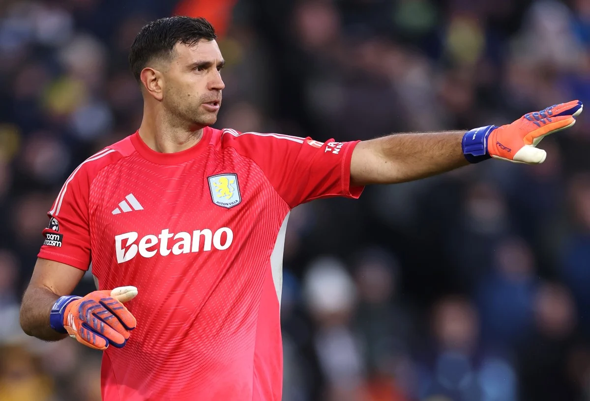 Juventus Mundur dari Persaingan Emiliano Martinez, Aston Villa Tegaskan Harga