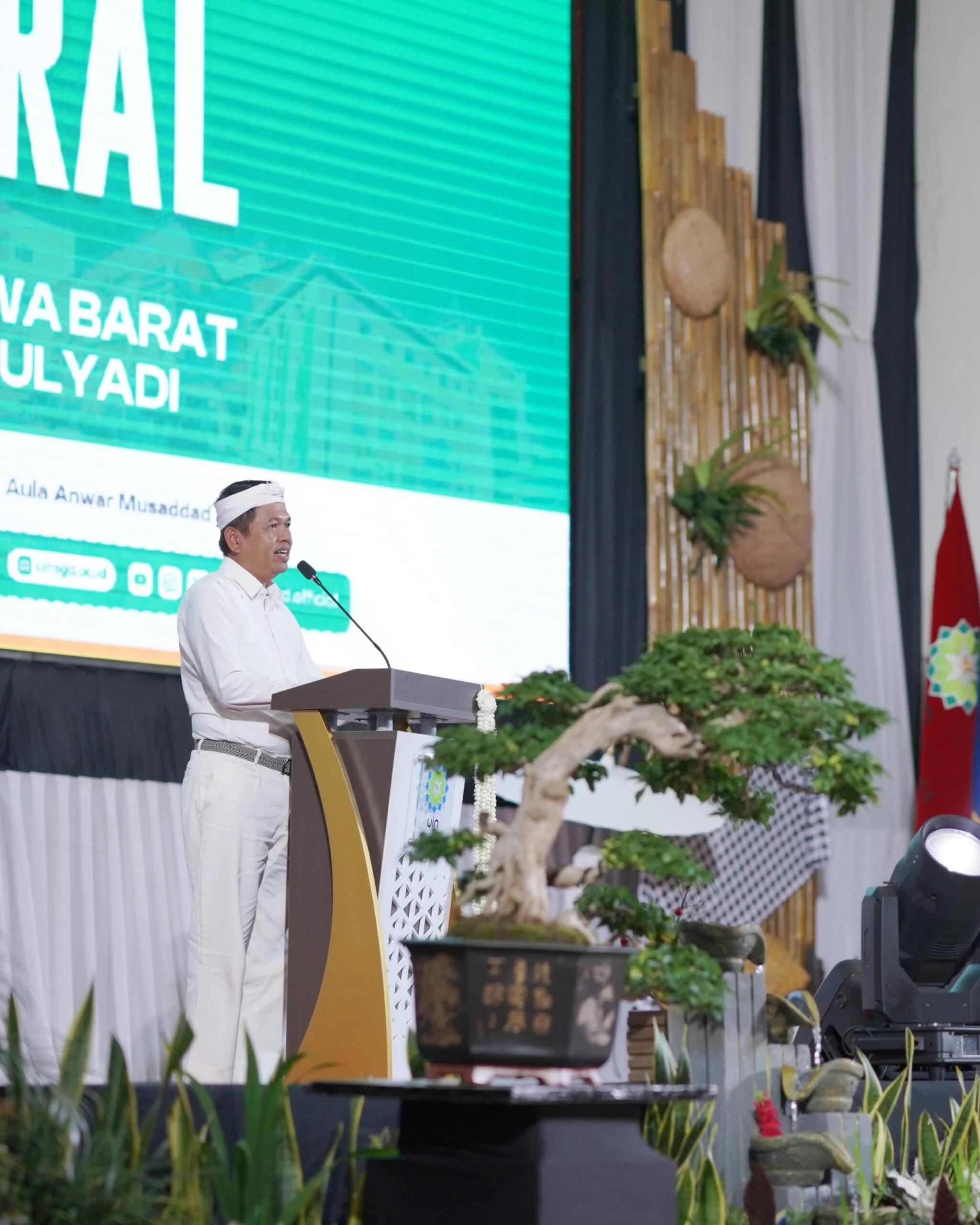 KDM Beri Hadiah Sayembara Penangkapan Taufik Hidayat ke Korban Penyekapan