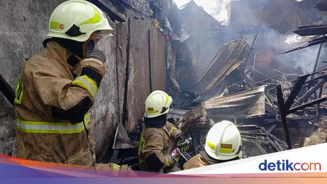 Kebakaran di Cideng Jakpus Menelan Korban Jiwa, Lima Luka-luka dalam Kebakaran Hebat