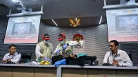 KPK Minta Bupati dan Sekda Kuansing Serahkan Diri Setelah Menangkap 10 Orang