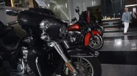 KPK Temukan Bukti Korupsi: Motor Harley dan Mobil Porsche Milik Silmy Karim