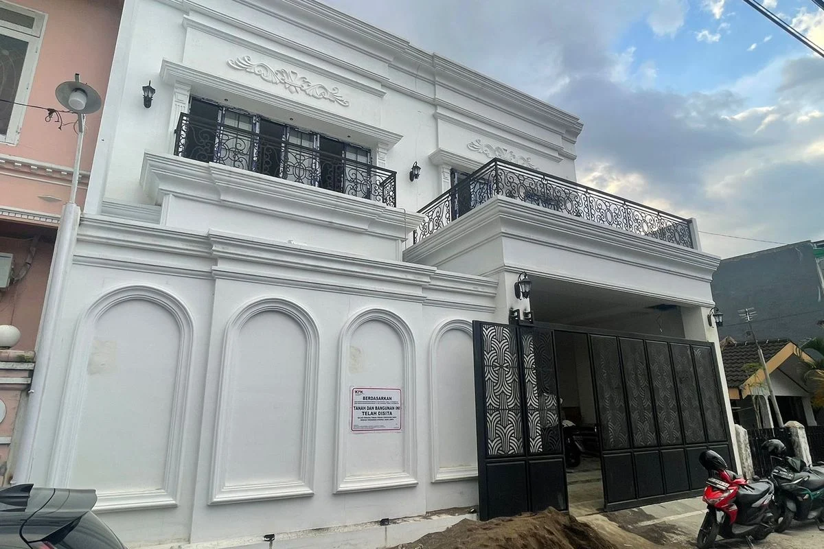 Mengintip Rumah Mewah Eks Kepala BGN Dadan di Kawasan Elite