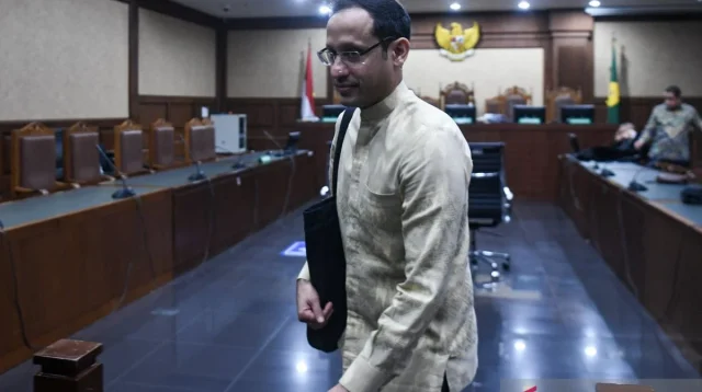 Nadiem Anwar Makarim Bacakan Nota Pembelaan Terakhir Sebelum Sidang Putusan