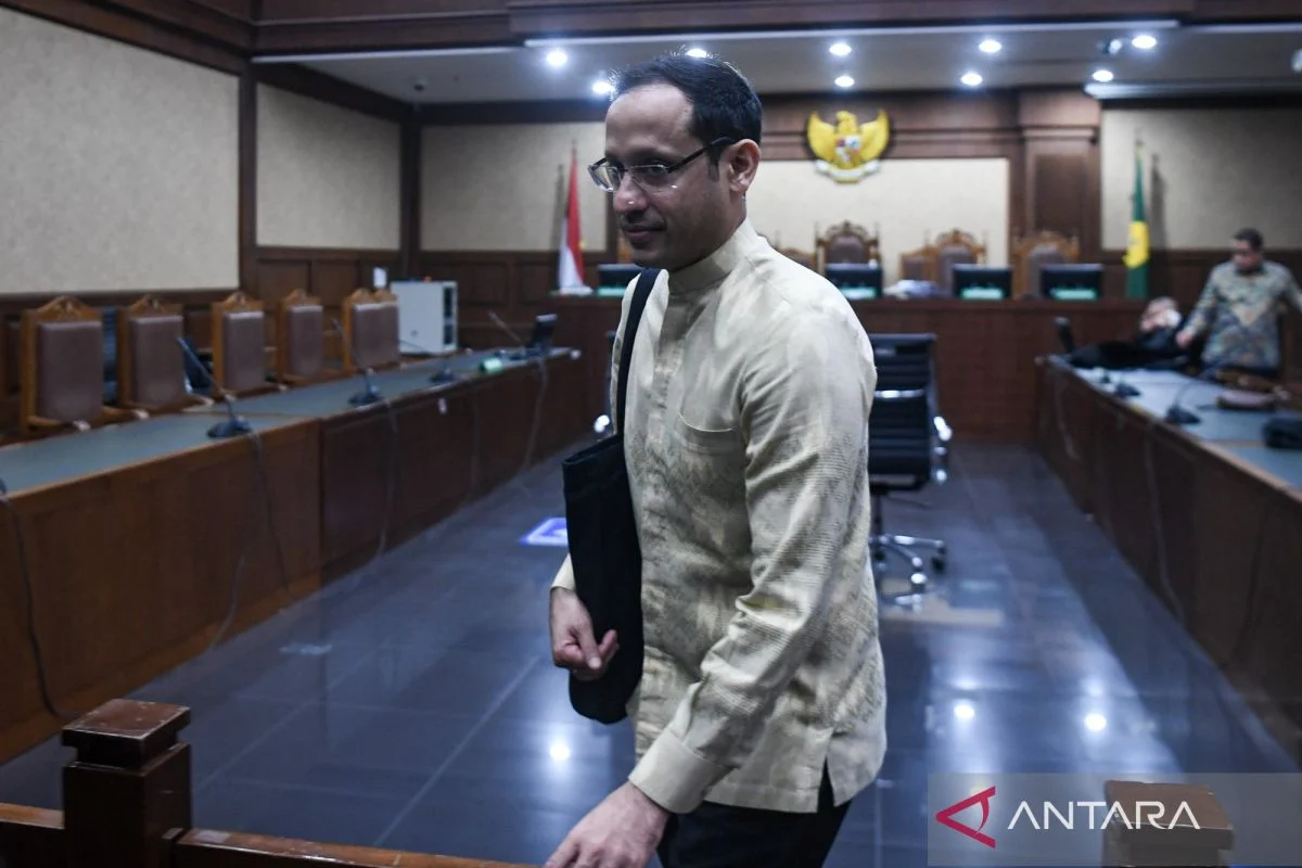 Nadiem Anwar Makarim Bacakan Nota Pembelaan Terakhir Sebelum Sidang Putusan