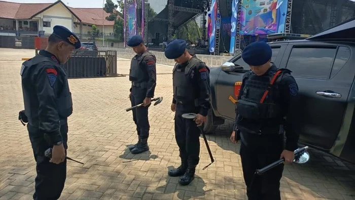 Pengamanan Jakarta Fair 2026: Tim Jibom Brimob Sisir Area JIExpo Kemayoran
