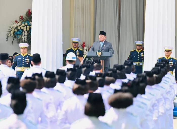 Prabowo Berbincang Santai dengan Tokoh Nasional di Peringatan Harlah Pancasila