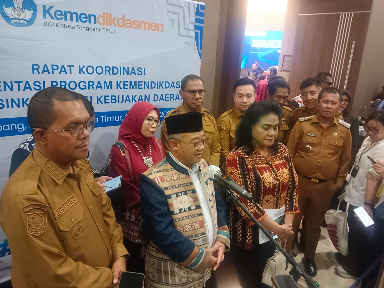 Revitalisasi Sekolah: Mendikdasmen Mu'ti Siapkan Anggaran Rp14 Triliun