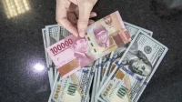 Rupiah Menguat Tipis di Hari Pancasila, Tapi Masih di Atas Rp17.800/US$ Rupiah Menguat Tipis di Hari Pancasila, Tapi Masih di Atas Rp17.800/US$