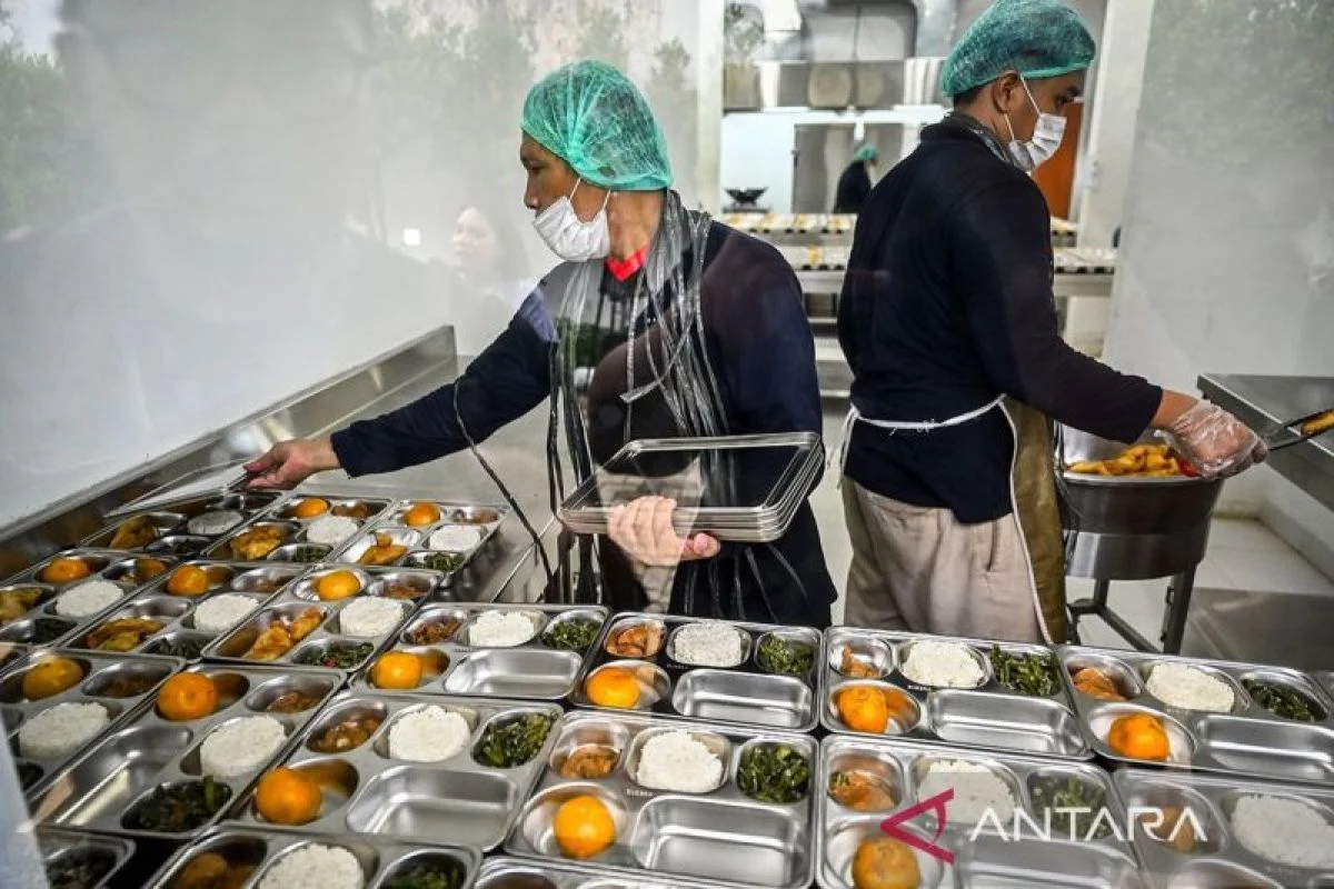 Sat Set Trio Korupsi Makan Bergizi, Eskalasi 'Dapur' Badan Gizi Nasional Meningkat Pesat