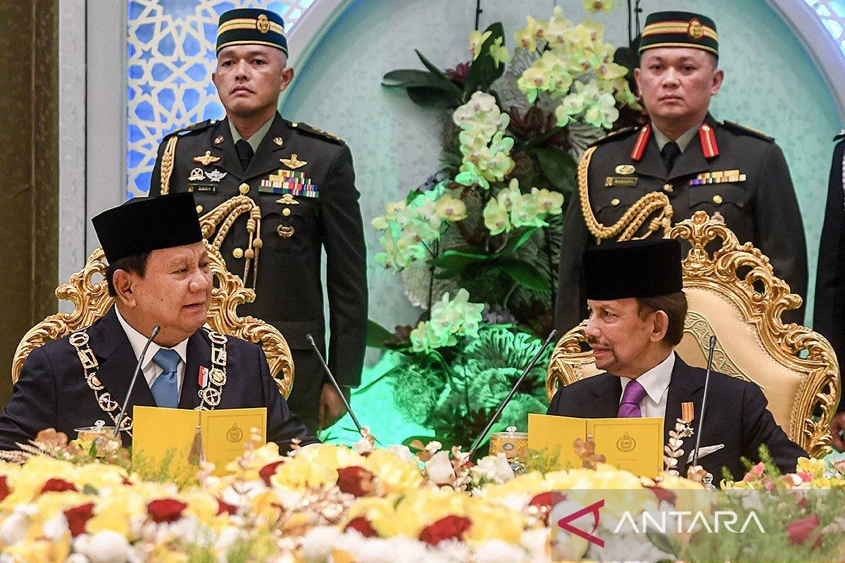 Sultan Brunei Lakukan Perombakan Kabinet dan Siapkan Suksesi