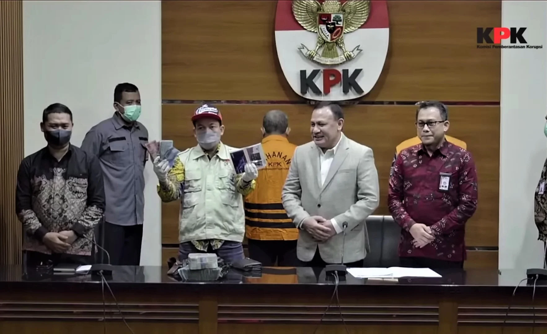 Bupati Pemalang Ditetapkan sebagai Tersangka Korupsi, KPK Temukan Rp2,7 Miliar