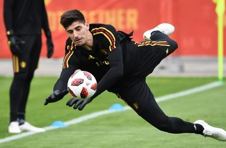Courtois Cedera Parah, Blunder Konyol Kiper Belgia Hancurkan Harapan