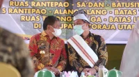 Gubernur Sulsel Serahkan Bantuan Rp10 Miliar untuk Toraja Utara