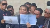 Hakim Sahkan Penetapan Tersangka Roy Suryo dalam Kasus Ijazah Palsu Jokowi Hakim Sahkan Penetapan Tersangka Roy Suryo dalam Kasus Ijazah Palsu Jokowi