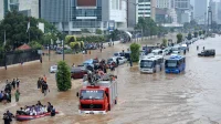 Jakarta di Ambang Tenggelam: Mengapa Banjir Rob Pesisir Utara Kini Kian Mengancam Jakarta di Ambang Tenggelam: Mengapa Banjir Rob Pesisir Utara Kini Kian Mengancam