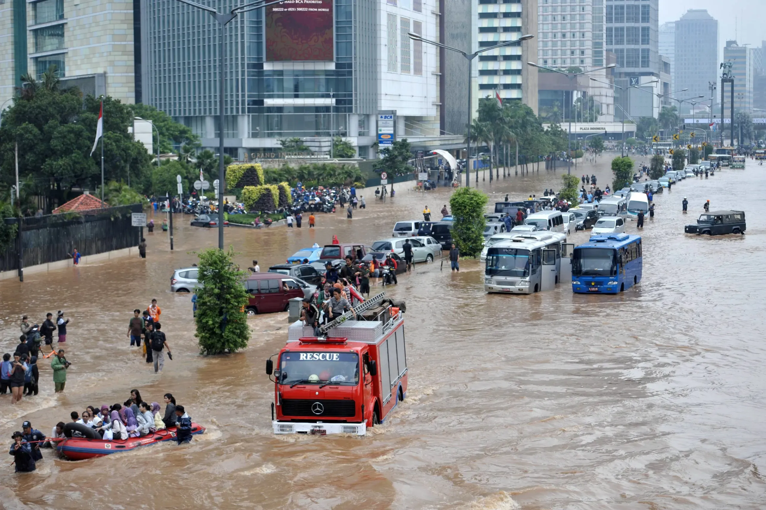 Jakarta di Ambang Tenggelam: Mengapa Banjir Rob Pesisir Utara Kini Kian Mengancam