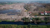 Kebakaran TPA Jatiwaringin: Open Dumping Disorot, Sistem Usang Dituding Kebakaran TPA Jatiwaringin: Open Dumping Disorot, Sistem Usang Dituding