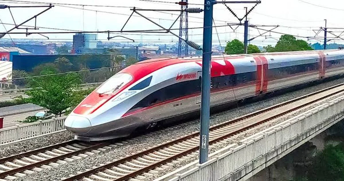 Kereta Cepat Whoosh: Mengangkut 70.000 Turis Asing dalam 5 Bulan, Namun Utang Lebih Besar dari Pendapatan