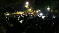Kerusuhan di Mapolsek Menteng: Bentrokan dan Penangkapan