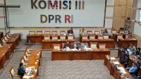 Komisi III DPR Desak TNI-Polri Bongkar Kasus Korupsi Batu Bara Rp5 Triliun Komisi III DPR Desak TNI-Polri Bongkar Kasus Korupsi Batu Bara Rp5 Triliun