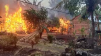 Konflik Antar Desa di Adonara NTT: Korban Jiwa Bertambah Menjadi Dua Orang Konflik Antar Desa di Adonara NTT: Korban Jiwa Bertambah Menjadi Dua Orang