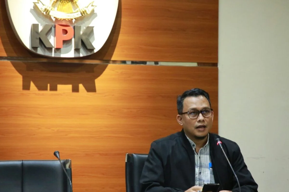 KPK Akui Kesaksian Bupati Kuansing Soal Amplop untuk Raja Juli Masih Keterangan Sepihak
