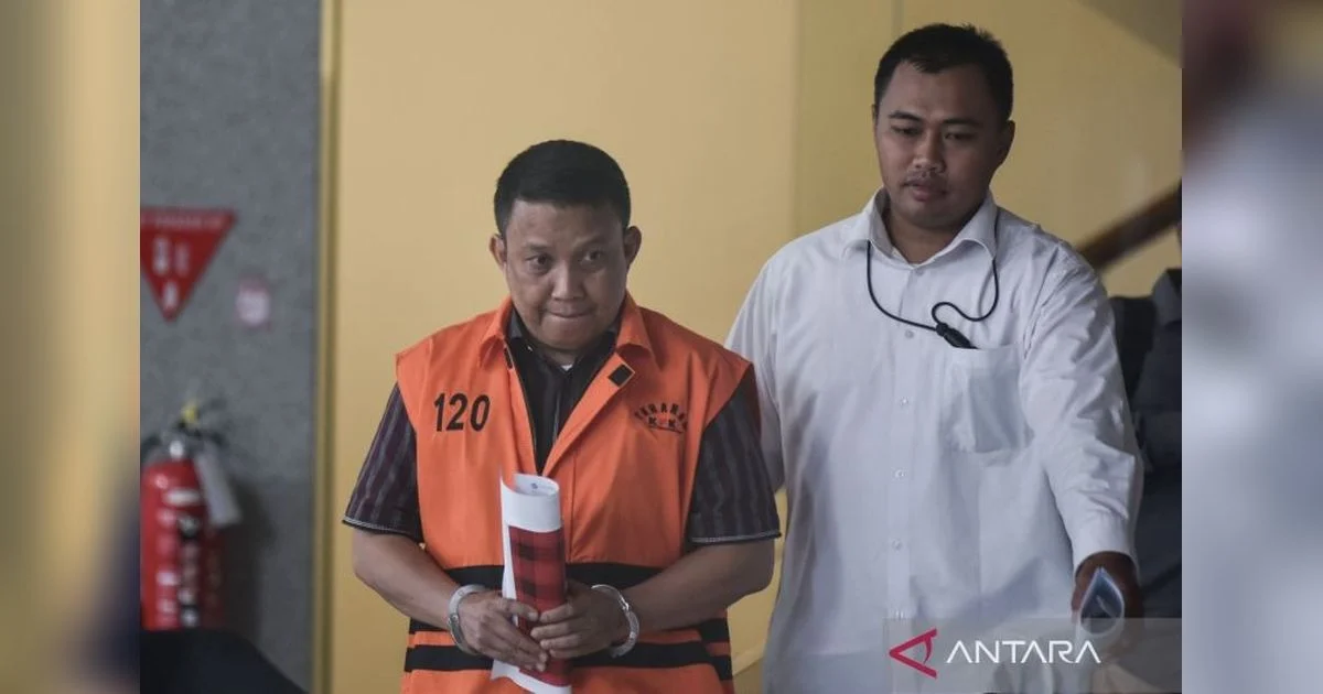 KPK Periksa Plt Gubernur Riau Sofyan Franyata Hariyanto Terkait Kasus Uang