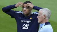 Kylian Mbappe Ungkapkan Perpisahan Emosional untuk Didier Deschamps Kylian Mbappe Ungkapkan Perpisahan Emosional untuk Didier Deschamps