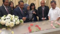 Mongol Stres Beri Penghormatan Terakhir kepada Mendiang Temon