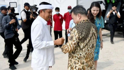 Pembangunan Pabrik Alat Berat Elektrik di Karawang, Gubernur KDM Letakkan Batu Pertama