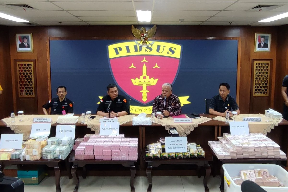 Polri Konfirmasi Keaslian 74 Kg Emas dan Dolar AS dalam Kasus Korupsi Eks Jampidsus