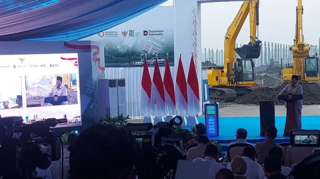 Prabowo Subianto Minta Maaf Hadiri Acara Groundbreaking Proyek LNG Abadi Masela Secara Virtual Prabowo Subianto Minta Maaf Hadiri Acara Groundbreaking Proyek LNG Abadi Masela Secara Virtual