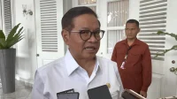 Pramono Anung Kritik Fenomena Bansos: Ada yang Kaya Ngaku Miskin Pramono Anung Kritik Fenomena Bansos: Ada yang Kaya Ngaku Miskin