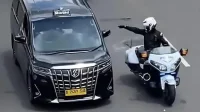 Sopir Alphard Arogan di Bundaran HI Ternyata Anggota Polisi, Kini Kasusnya Semakin Jelas Sopir Alphard Arogan di Bundaran HI Ternyata Anggota Polisi, Kini Kasusnya Semakin Jelas